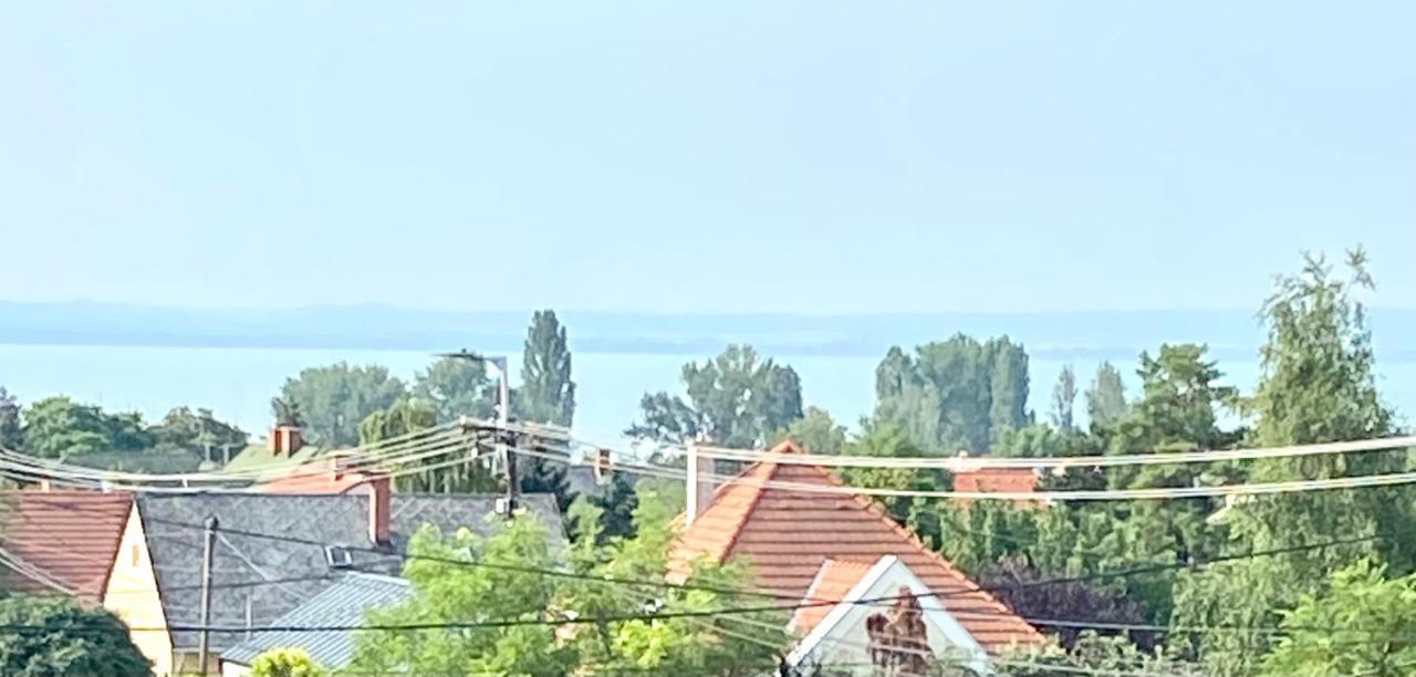 Azur Panorama Apartman Alsóörs Exterior foto
